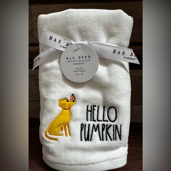 Rae Dunn Halloween ๐ Hello Pumpkin ๐ Set of 2Hand Towels - NEW - Picture 3 of 6